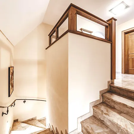 玫瑰酒店 迈尔霍芬