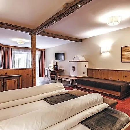 Rose Hotel 4*